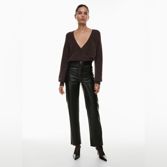 Aritzia Pants - Aritzia Wilfred The Melina Pant Size 0 Black Faux Leather High Rise Straight